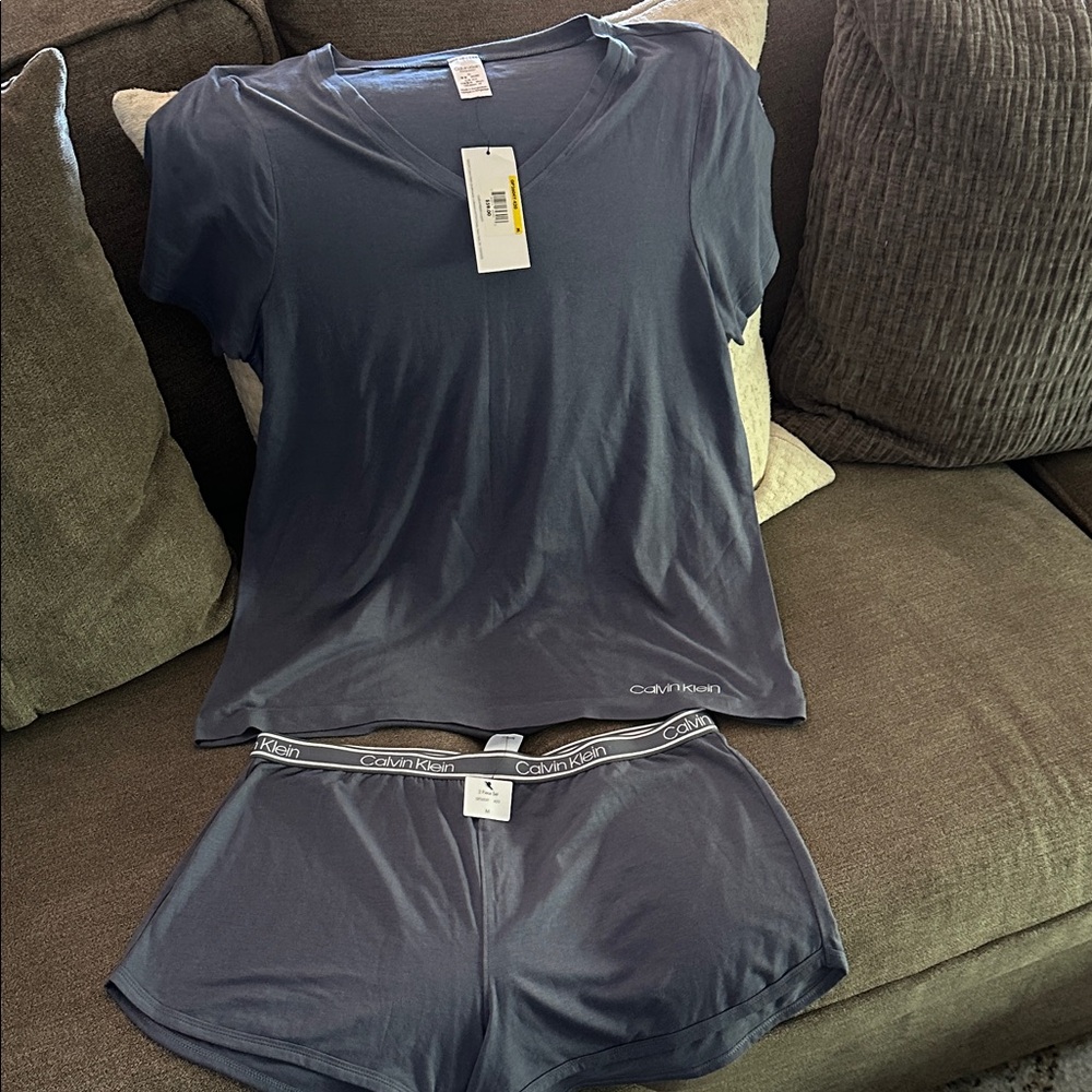 Calvin Klein Women's Charcoal Pajama Set